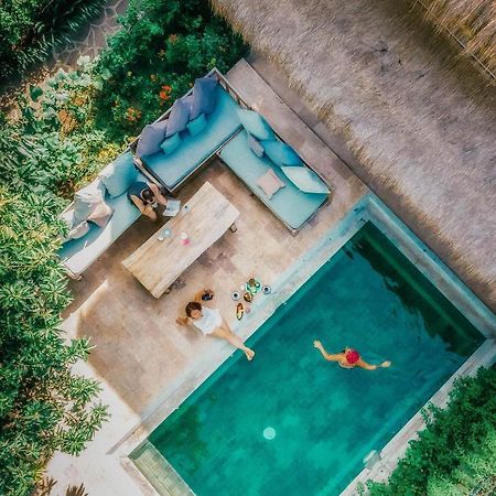 Flowers & Fire Yoga Garden Gili Air Exterior photo