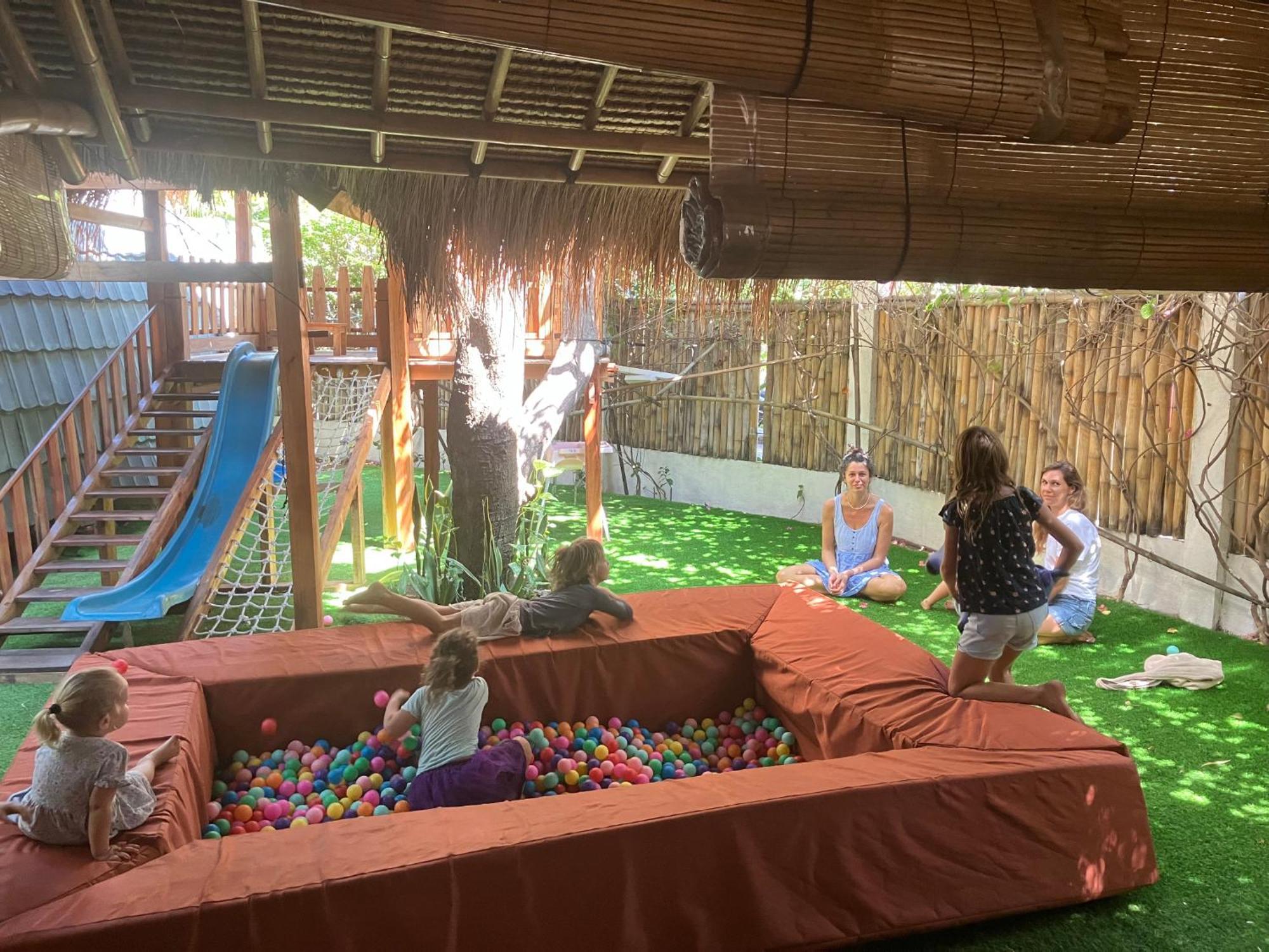 Flowers & Fire Yoga Garden Gili Air Exterior photo