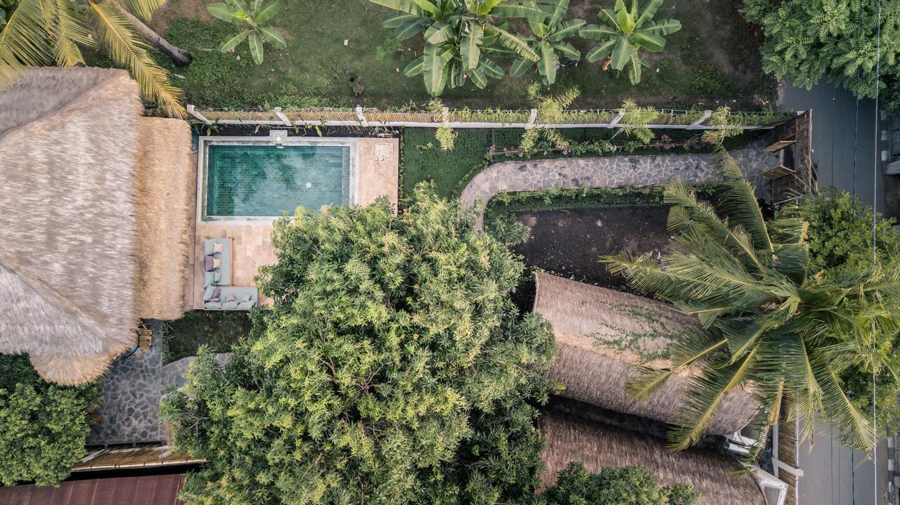 Flowers & Fire Yoga Garden Gili Air Exterior photo