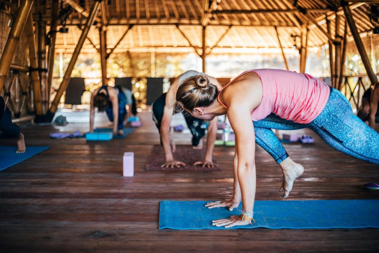 Flowers & Fire Yoga Garden Gili Air Exterior photo